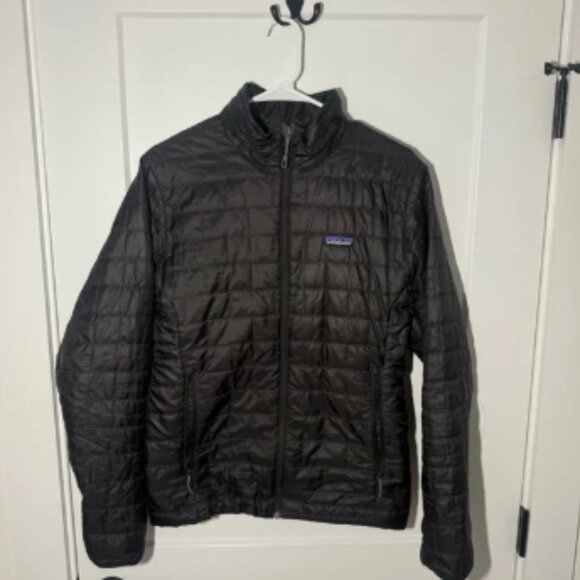 Patagonia Men's Black Quilted Puffer Jacket. Preppy outdoor hiking wear. Small - Picture 1 of 6